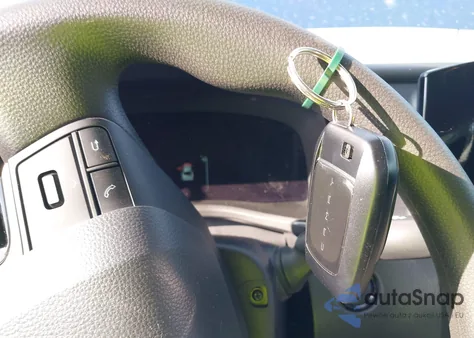 2025 Toyota Camry Le из США, поврежденный, VIN 4T1DAACK7SU154360